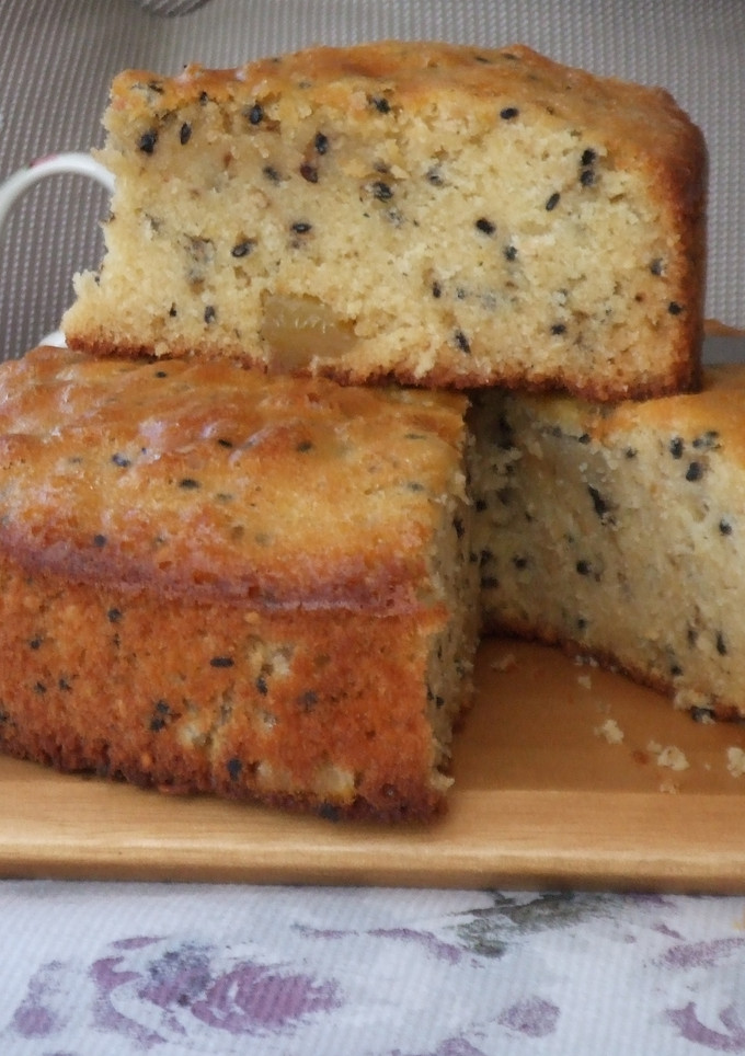 Una foto de Torta de jengibre y aloe vera escarchadas