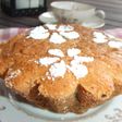 Pastel de nueces, pasas y ron