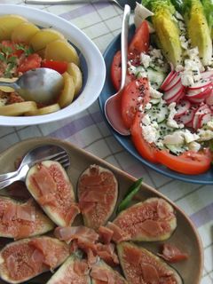 Una foto de Surtido de ensaladas de verano