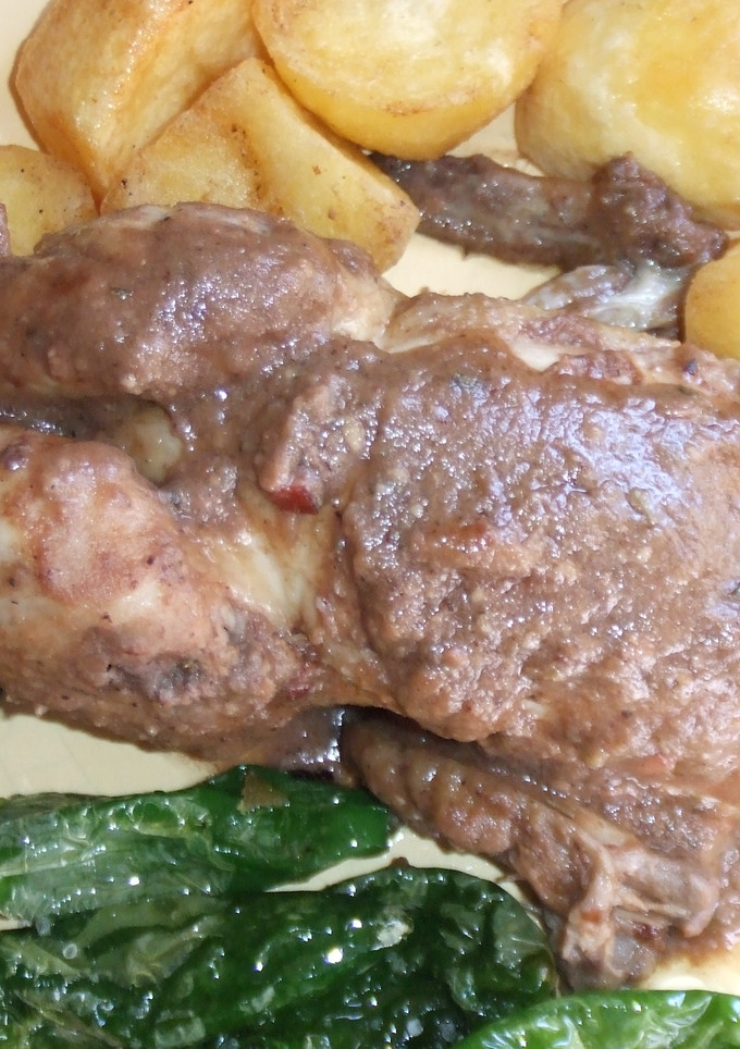 Una foto de Picantones a la cacerola rellenos de manzana