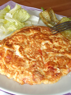 Una foto de Frittata de tomate y queso