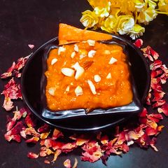 A picture of Sweet Papaya Halwa.
