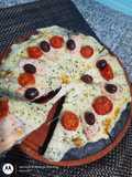 Pizza negra De Salmón y Mozzarella