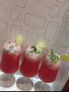 A picture of Water melon juice.