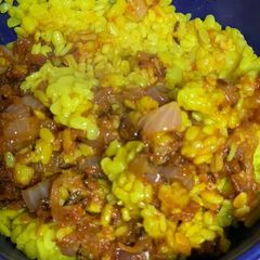 A picture of Urad ki sookhi daal.