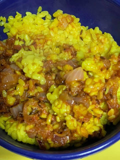 A picture of Urad ki sookhi daal.