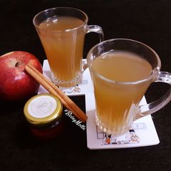 A picture of Apple -Cinnamom Tea.