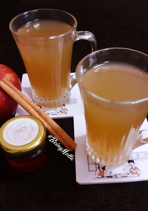 A picture of Apple -Cinnamom Tea.