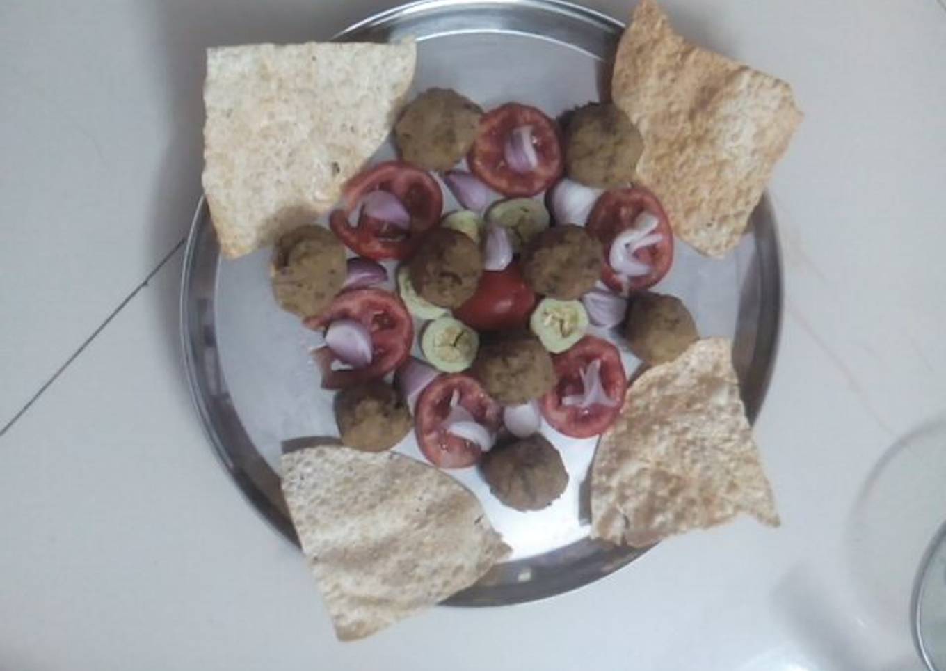 Green peas and brown rice croquettes