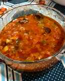Salsa de tomate y aceitunas