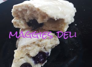 Una foto de Scones de mora y cítricos