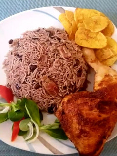 Una foto de Arroz congris cubano🇨🇺