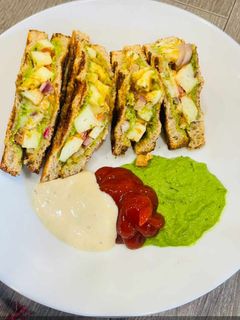 સેન્ડવીચ (Sandwich Recipe In Gujarati) રેસીપી મુખ્ય ફોટો