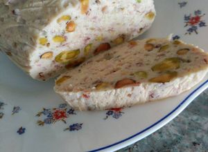 Foto principal de Fiambre de pollo con pistachos,thermomix
