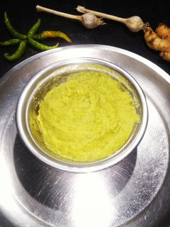 अदरक हरी मिर्च लहसुन का पेस्ट (Ginger Green Mirchi Garlic Paste Recipe In Hindi) रेसिपी मुख्य फोटो