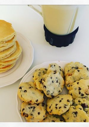 Une photo de Cookies aux pépites de chocolat et mélange de noix