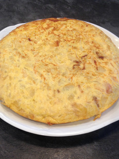 Una foto de Tortilla de patatas y cebolla