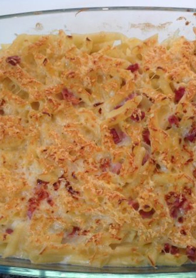 Una foto de Macarrones con Salsa Bechamel y Jamón York