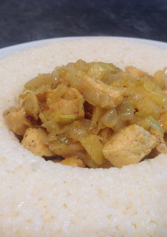 Una foto de Arroz al Curry con Pollo