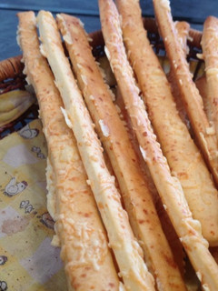 Una foto de Grisines de Queso (Palitos de Queso)