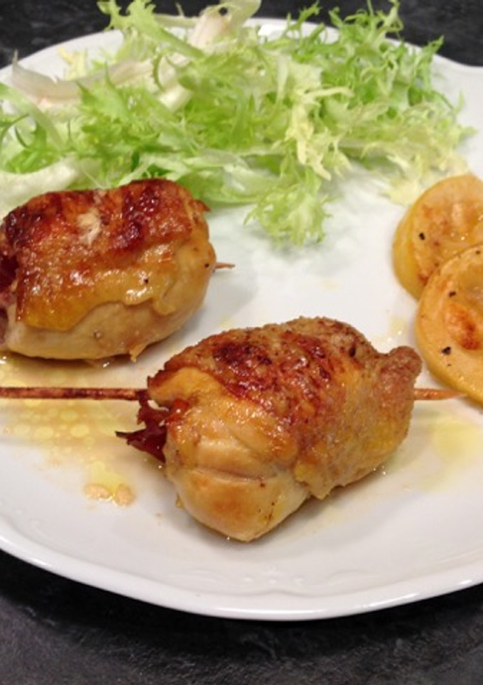 Una foto de Rollitos de pollo con jamón y queso