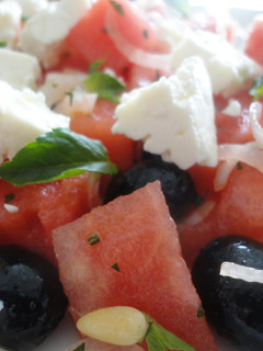 Una foto de Ensalada de sandía y feta