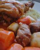 Pollo con puerros y salchichas