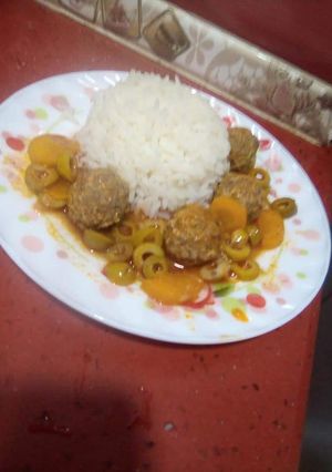 صورة لوصفة كريات اللحم المرحي بالأرز
