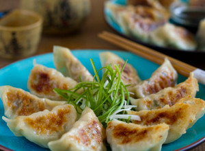 Foto principal de Gyoza casera o Empanadillas japonesas (versión fácil)