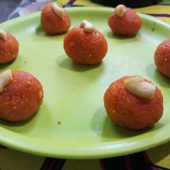 A picture of Carrot ladoo.