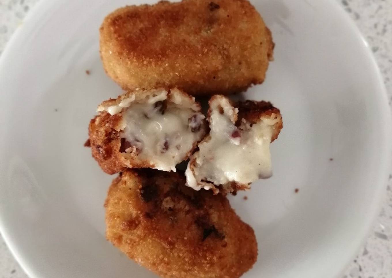 Creamy iberico ham croquetas