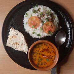 A picture of Punjabi pakora kadhi.