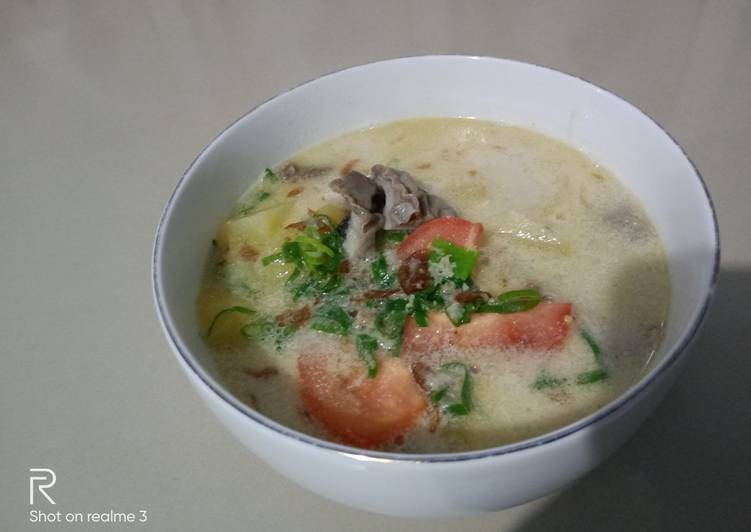 Cara Gampang Membuat Soto Betawi, Menggugah Selera