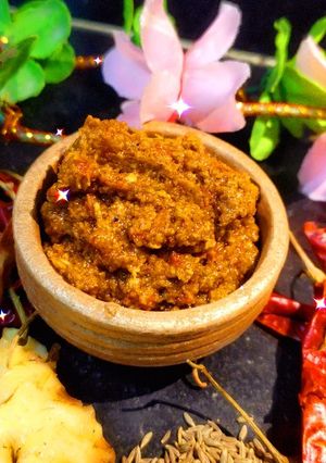 A picture of Lehsun Chutney.