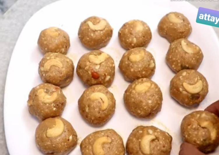 Recipe of Quick Title -attay ki pinni