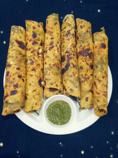 मेथी थेपला (methi thepla recipe in Hindi) रेसिपी मुख्य फोटो