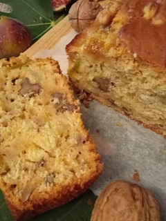 Foto di Plumcake fichi freschi e noci