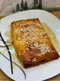 Feta im Filoteig mit Honig & Sesam
