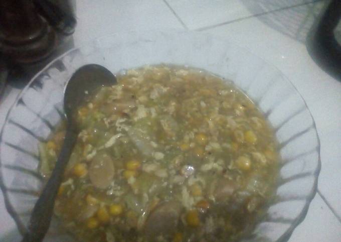 Sop jagung dan sawi putih