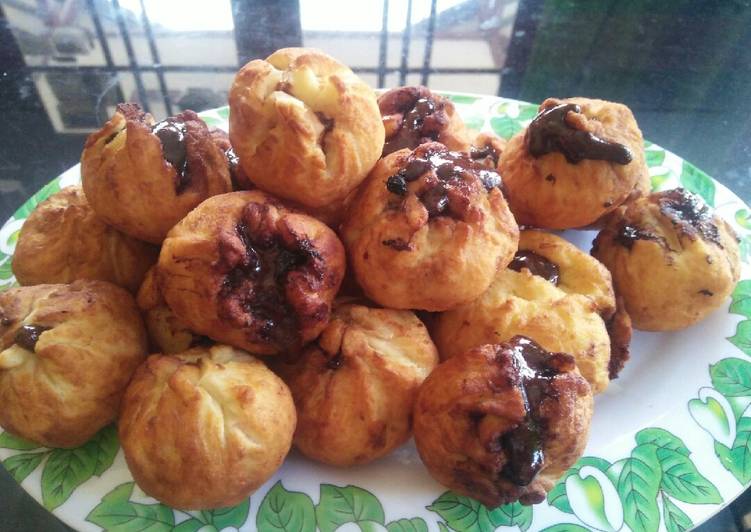 Donat Bola Cokelat (chocolate ball donuts)