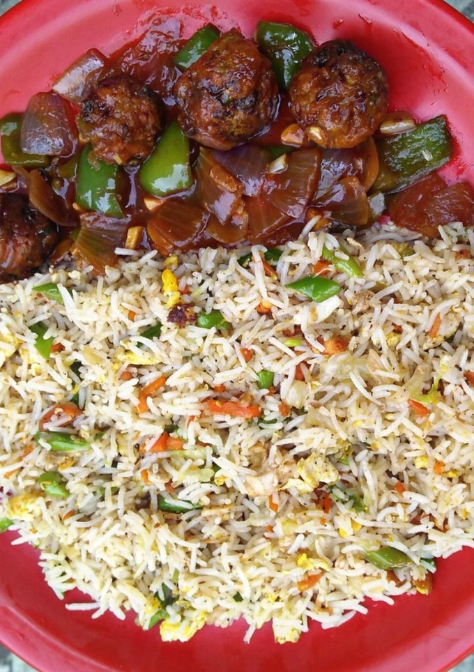 சைனீஸ் மிக்ஸ்டு பிரைடு ரைஸ் (Chinese mixed fried Recipe in Tamil) செய்முறை முக்கிய புகைப்படம்