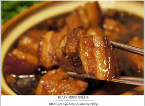 電鍋版-三層五花燉肉 的食譜成品照片