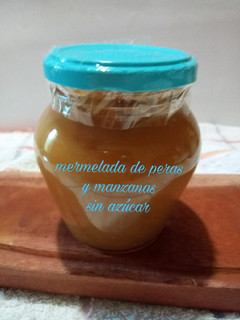 Una foto de Mermelada de manzanas y peras. "Sin azúcar agregada"