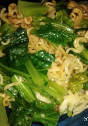 Foto resep Mie dan sawi pedas