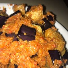 A picture of Tofu Eggplant with chili and tomato sauce (Terong Balado).
