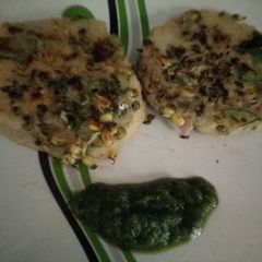 A picture of Bread & sprouts Uttapam.