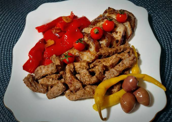 Steak de veau mariné accompagné d'aubergine et poivron rouge 🍴