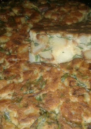 Una foto de Tortilla De Papas Con Espinacas