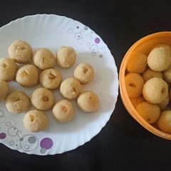 A picture of Coconut laddoo.