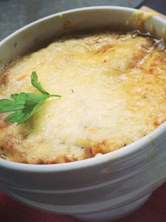Una foto de Sopa de cebolla francesa